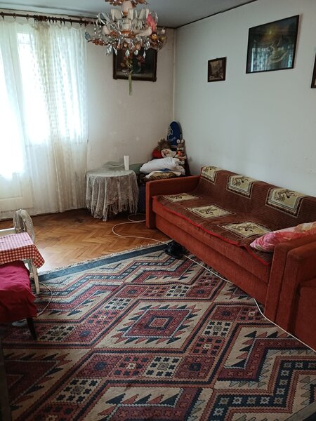 Liviu Rebreanu, colt cu bd. 1 Decembrie,